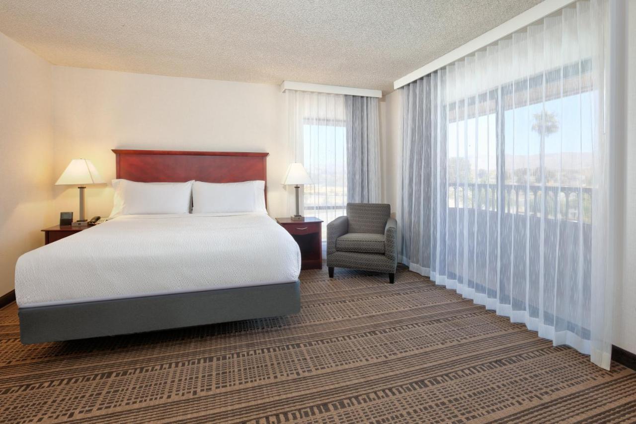 Holiday Inn & Suites Santa Maria By Ihg Exteriör bild
