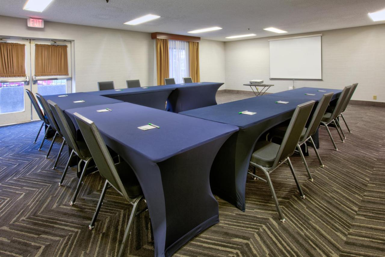 Holiday Inn & Suites Santa Maria By Ihg Exteriör bild