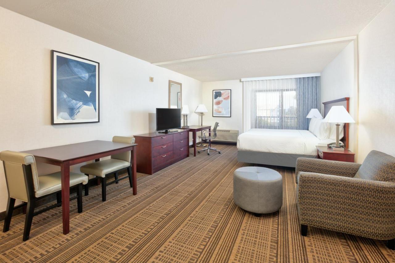 Holiday Inn & Suites Santa Maria By Ihg Exteriör bild