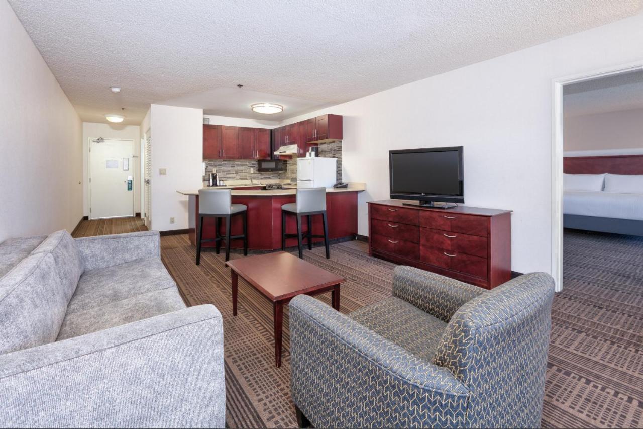 Holiday Inn & Suites Santa Maria By Ihg Exteriör bild