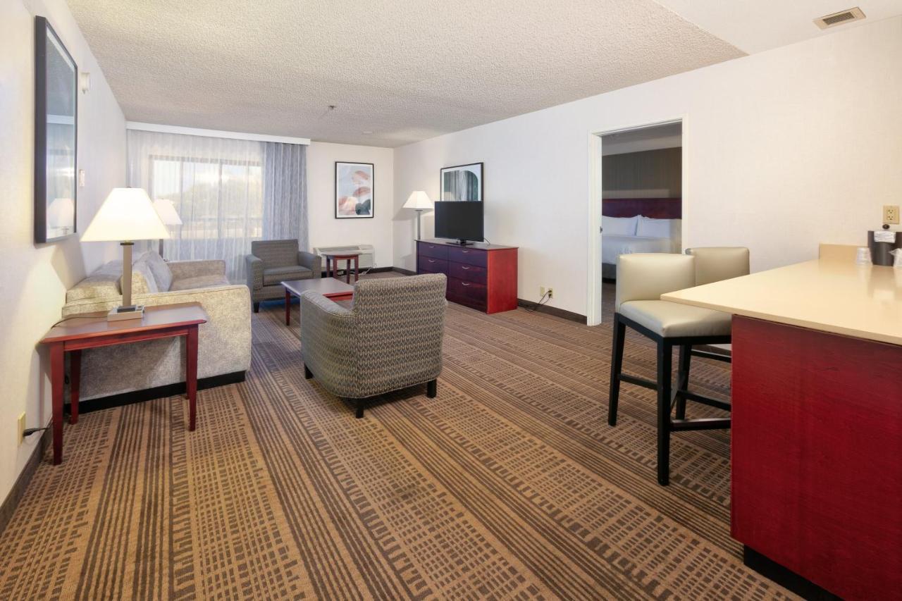 Holiday Inn & Suites Santa Maria By Ihg Exteriör bild