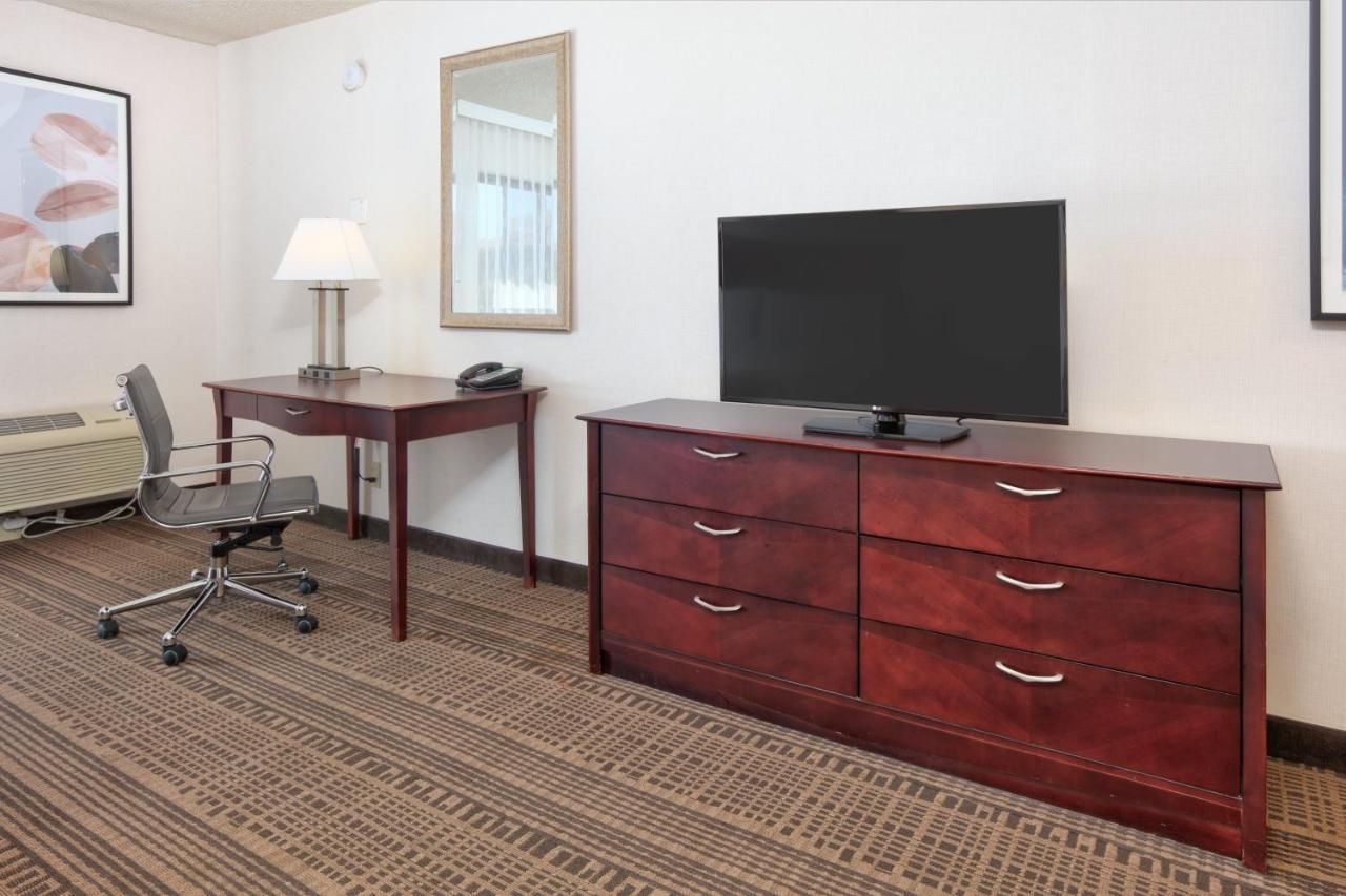 Holiday Inn & Suites Santa Maria By Ihg Exteriör bild